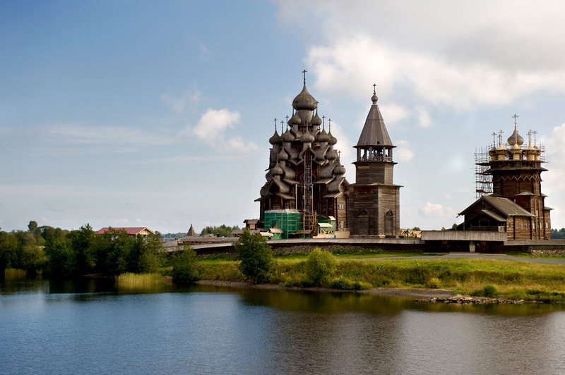 5 Reasons to Choose a Russian River Cruise