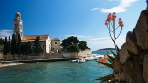  Croatia from Zagreb with Deluxe Cruise from Split|East West Tours
